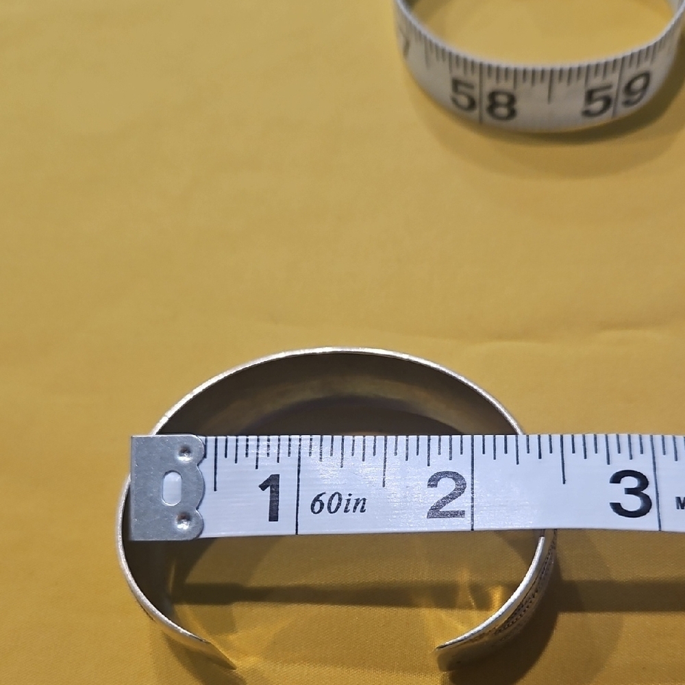 Vintage Navajo sterling silver cuff bracelet. Signed By Artist Don Platero - Picture 5 of 9